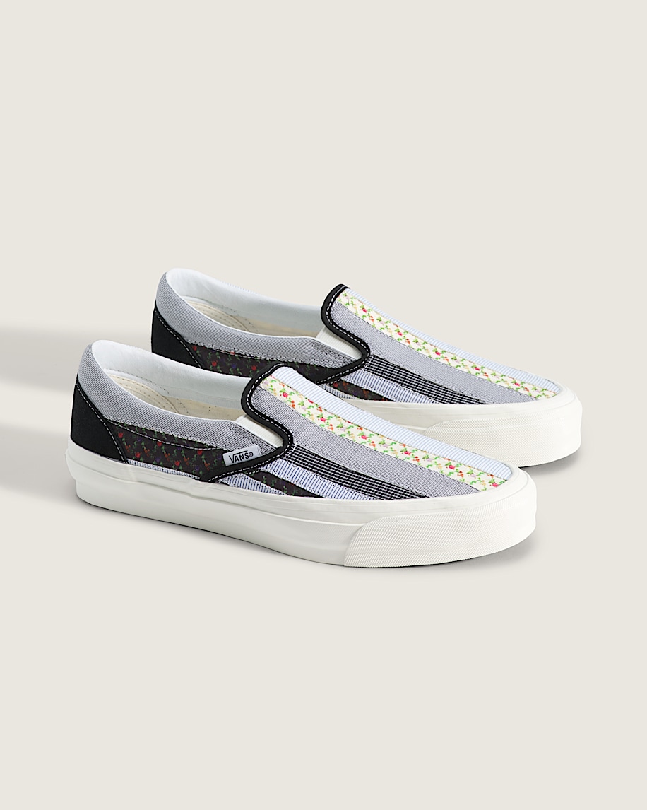 Premium Classic SlipOn Shoe VANS Blue  Black ALT1