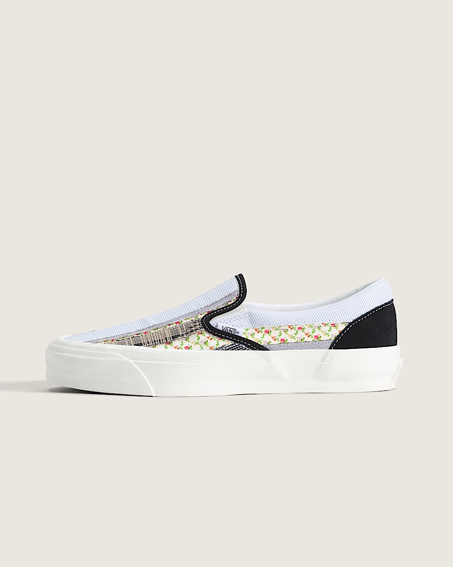 Premium Classic SlipOn Shoe VANS Blue  Black HERO