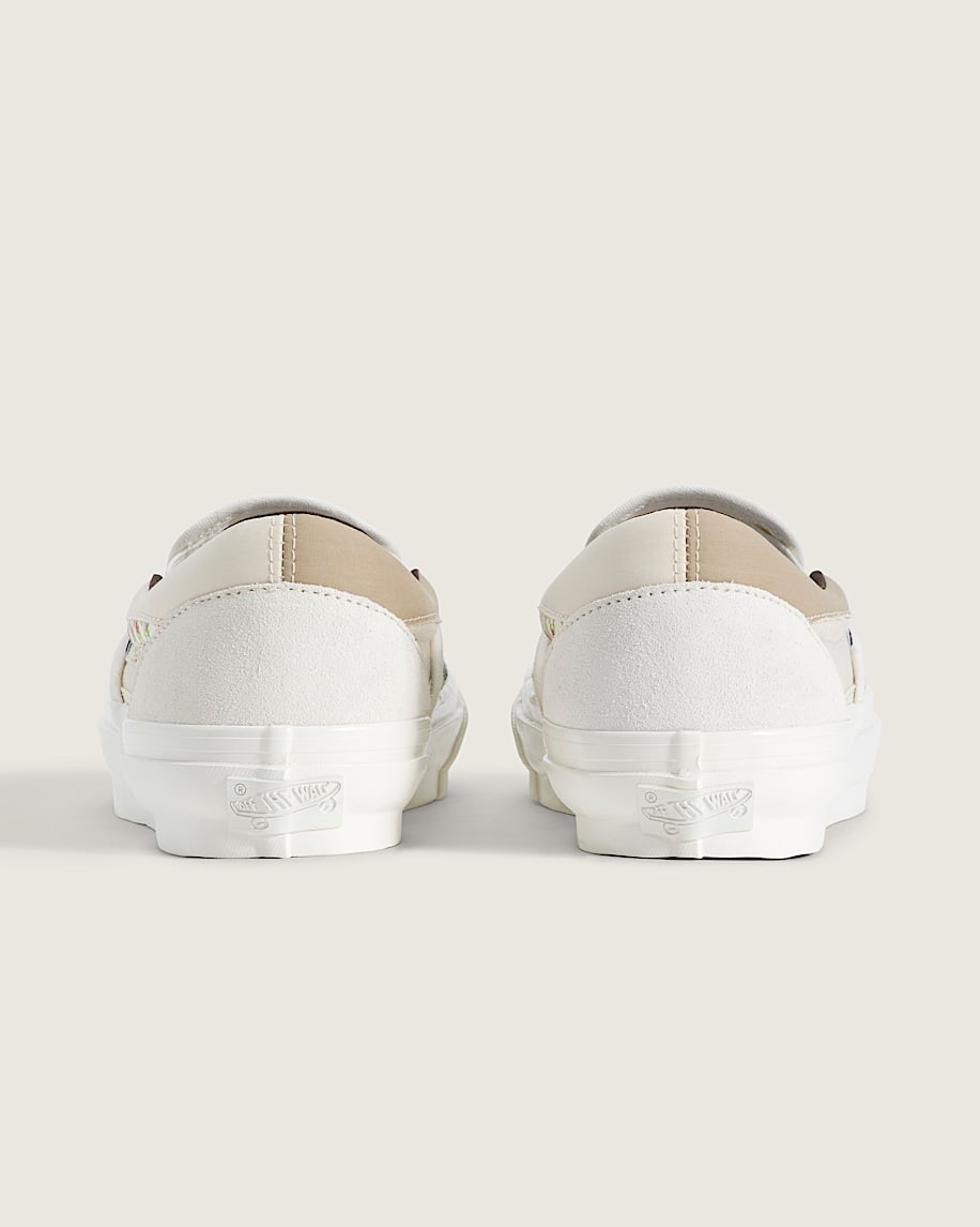 Premium Classic SlipOn Shoe VANS Incense Brown  White ALT3