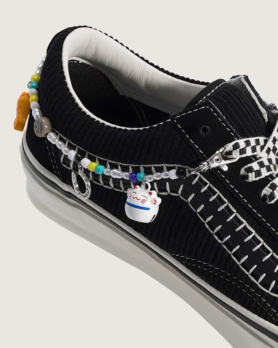 Premium Old Skool Shoe VANS Black  Marshmallow White ALT4