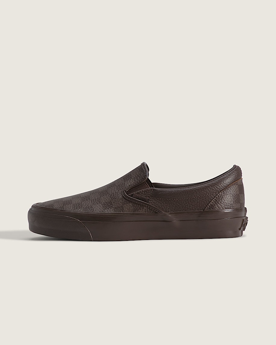Premium Classic SlipOn Shoe VANS Demitasse Brown HERO