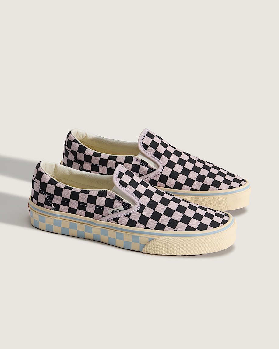 Classic SlipOn Checkerboard Shoe VANS Checkerboard Pale Petal Pink  Black ALT1