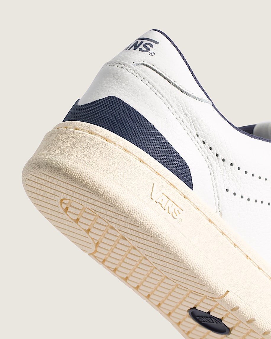 Court Low Shoe VANS White  Navy Blue ALT4