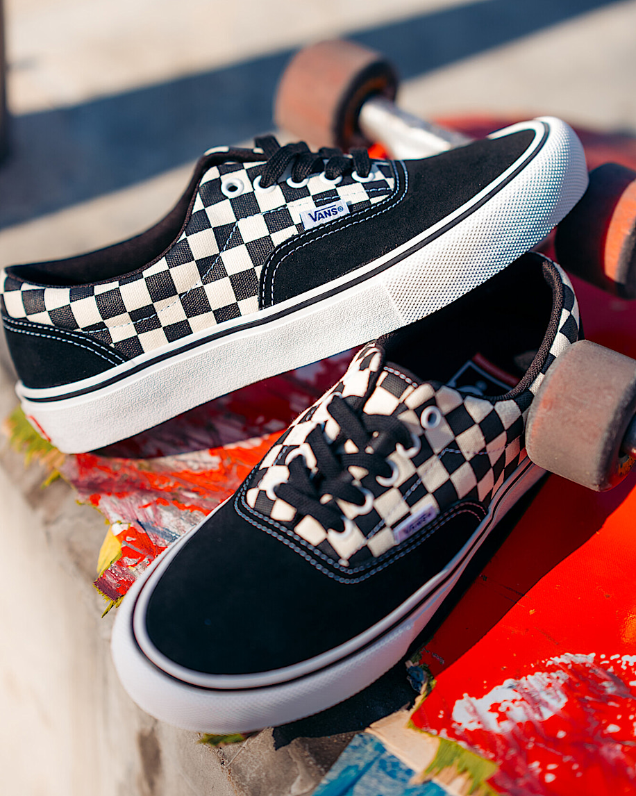 Skate Era Shoe VANS Black  White ALT5