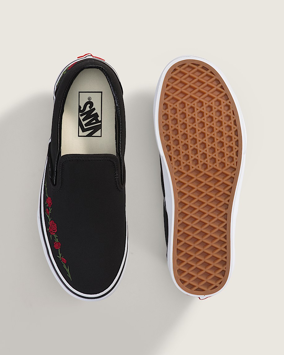 Classic SlipOn Shoe VANS Black  Red ALT2