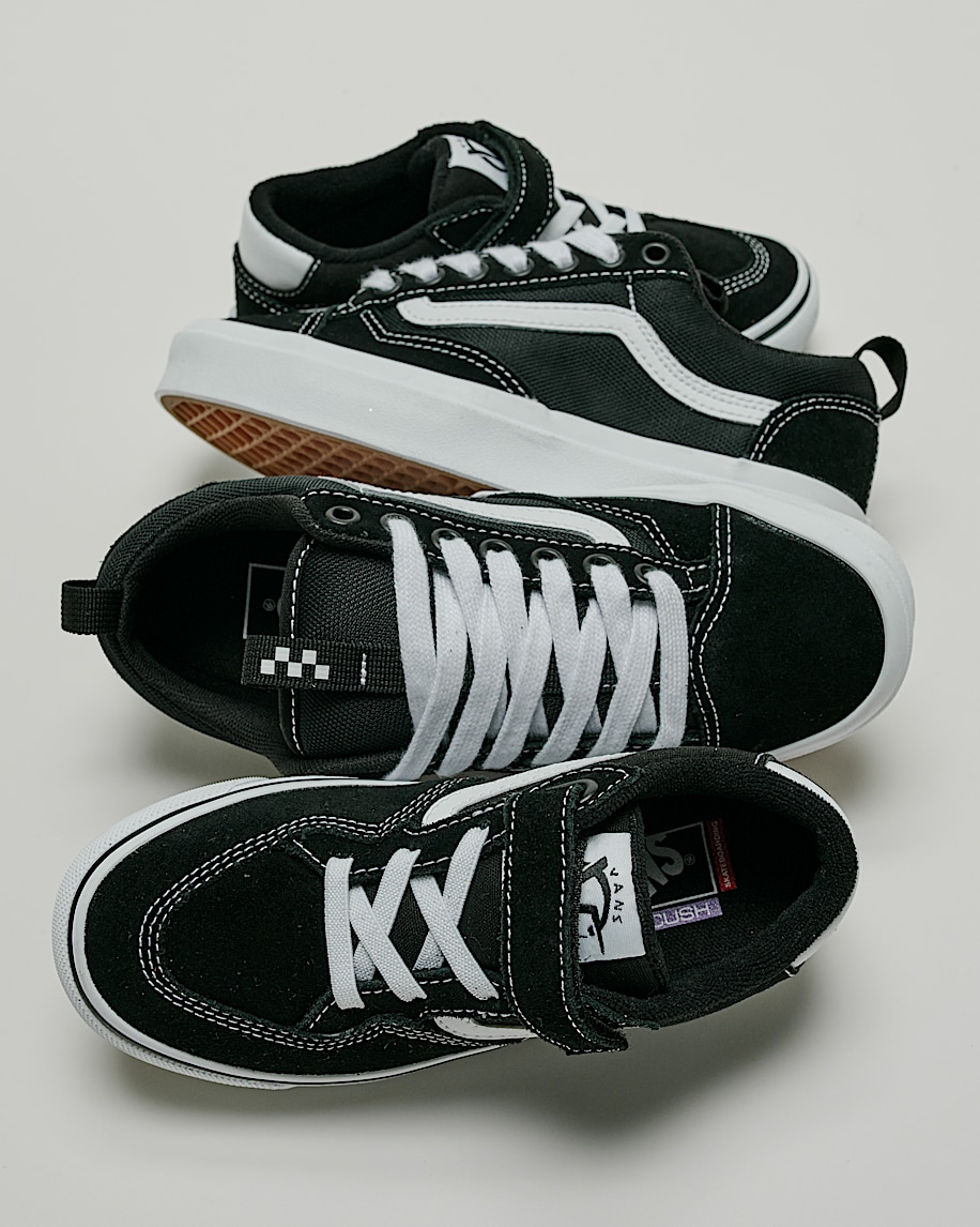Big Kids Skate Old Skool 36+ Shoe in Black / White | Vans
