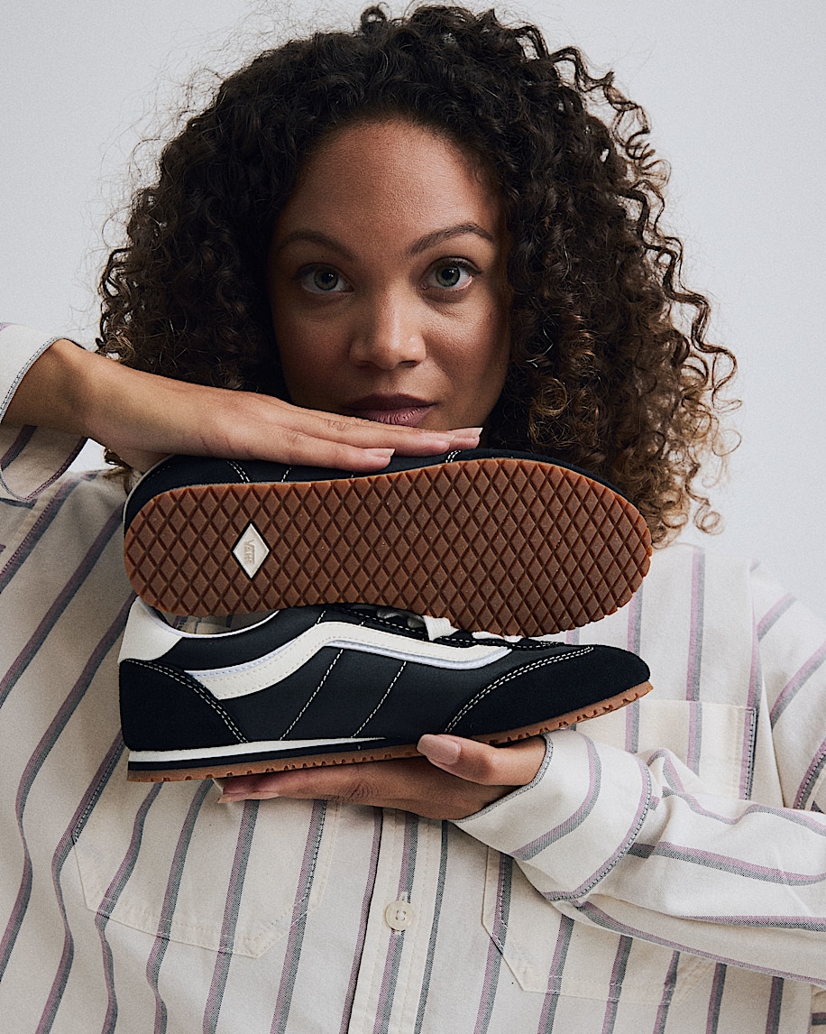 Chaussure Super Lowpro VANS Noir ALT7