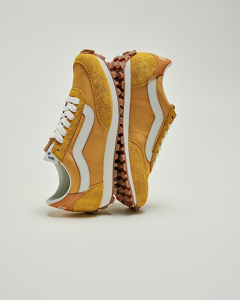 Premium Style 152 Shoe VANS Fuel Yellow ALT4
