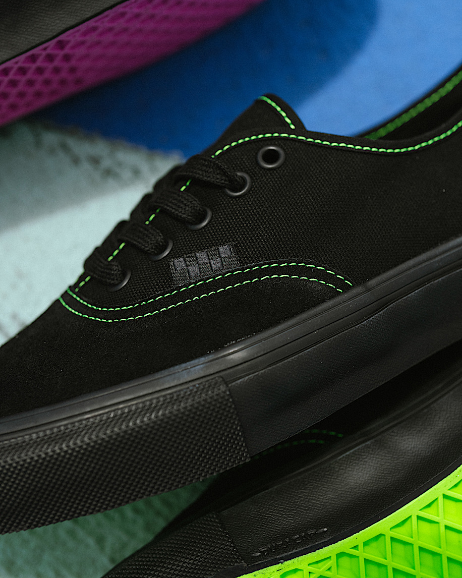 Skate Authentic Shoe VANS Black  Green Gecko ALT8