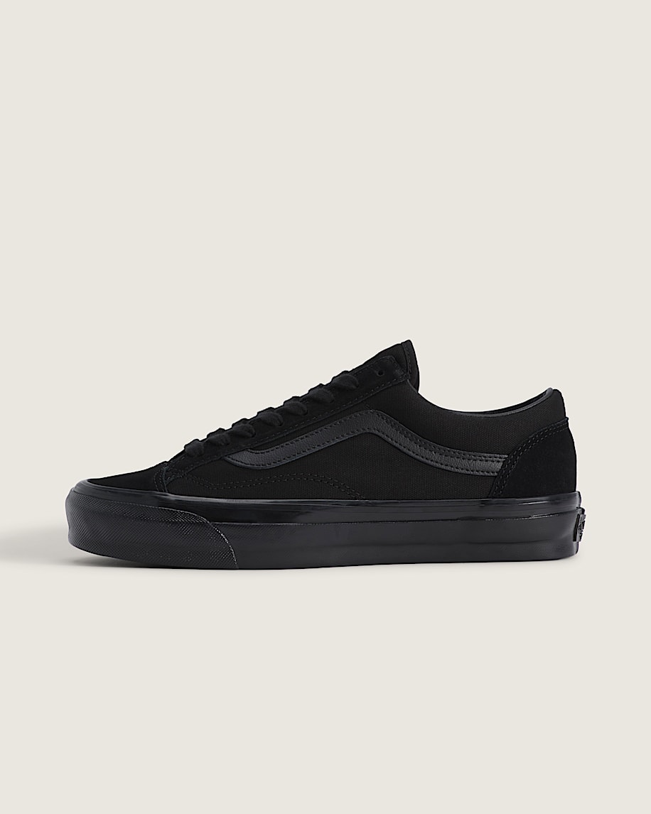 Premium Old Skool 36 Shoe VANS Triple Black HERO