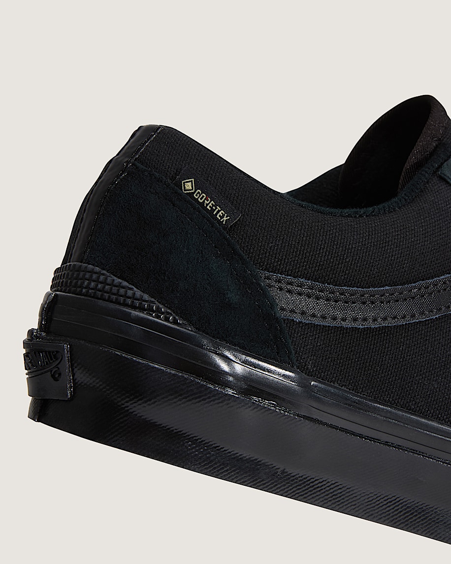 Premium Old Skool GORETEX Shoe VANS Black ALT7