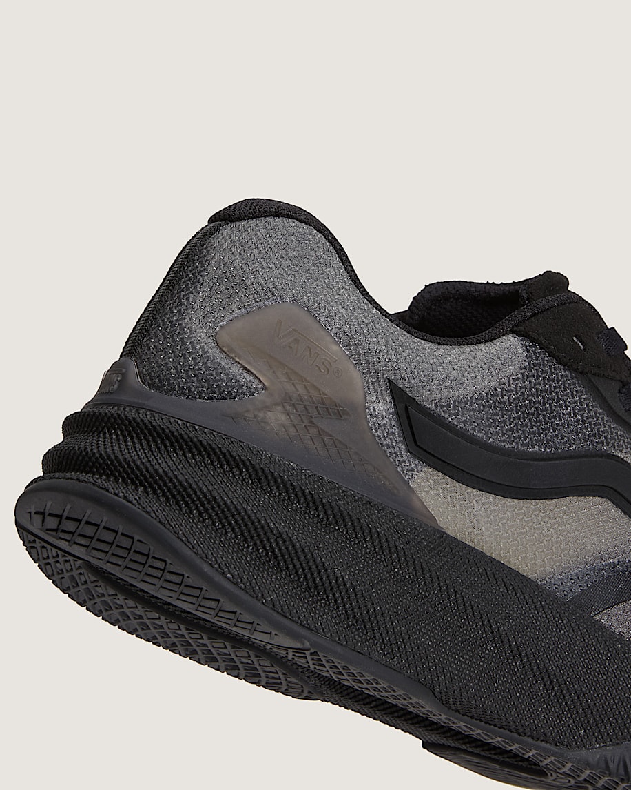 Premium AVE Rapid Shoe VANS Blackout ALT7