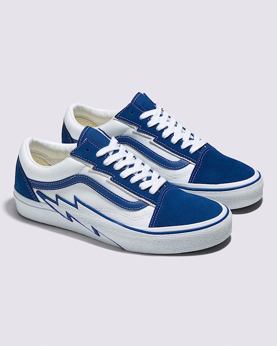 Old Skool Bolt 2-Tone Shoe in True White / Navy Blue| Vans US
