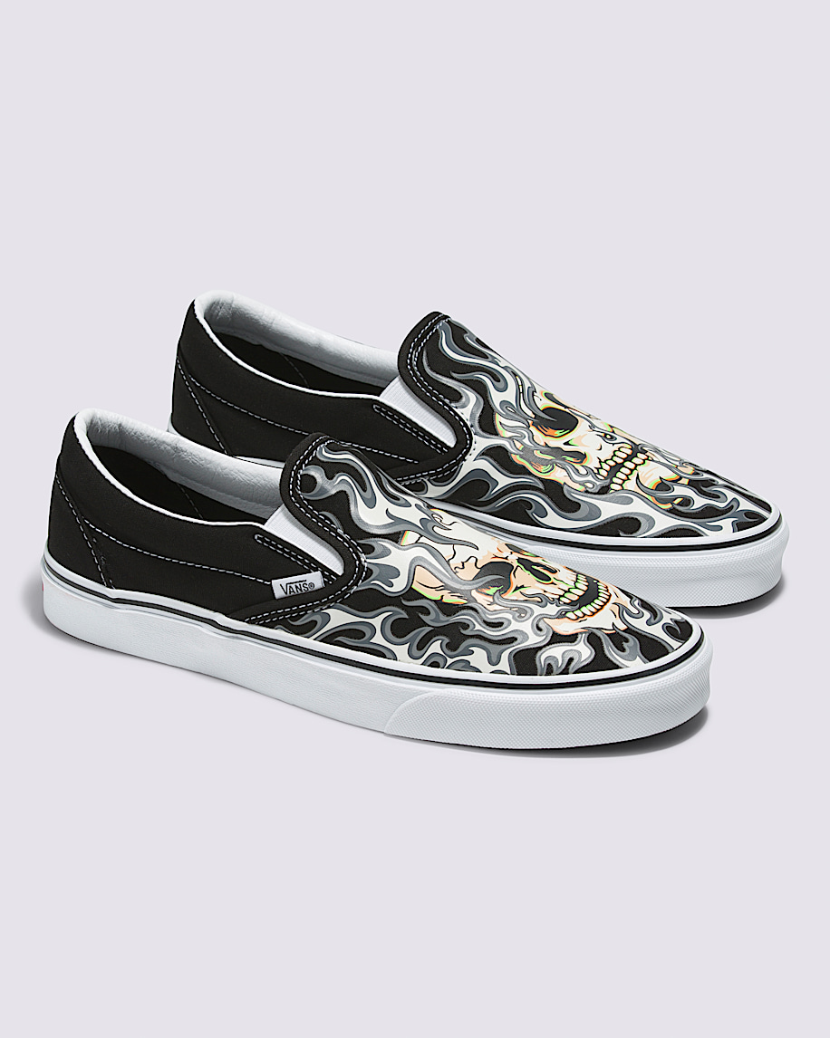 Classic Slip-On Flame Skull Shoe in Black | Vans