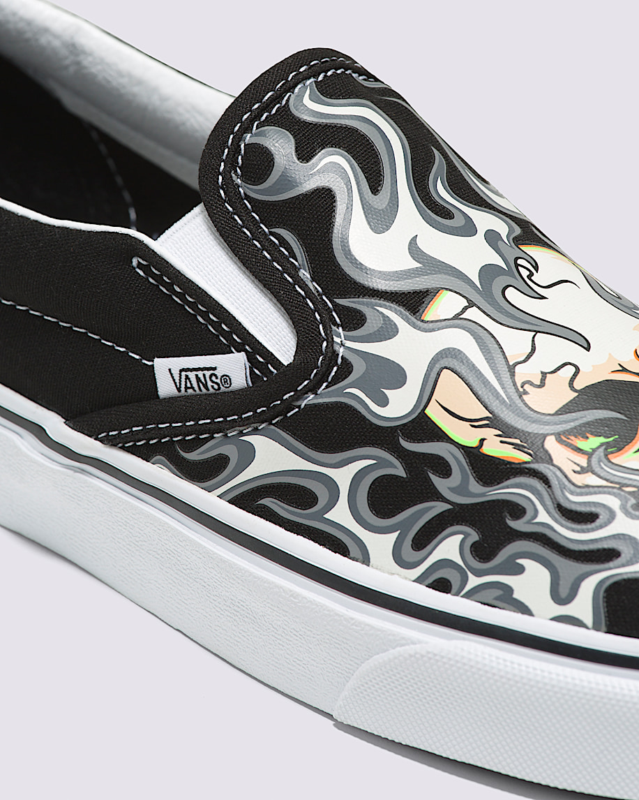 Classic Slip-On Flame Skull Shoe in Black | Vans