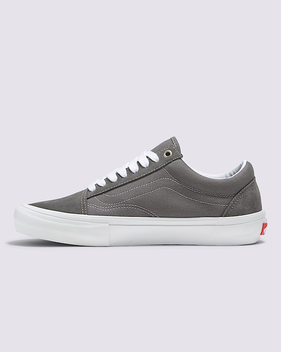 Skate Old Skool 36+ Shoe in Navy / Black | Vans