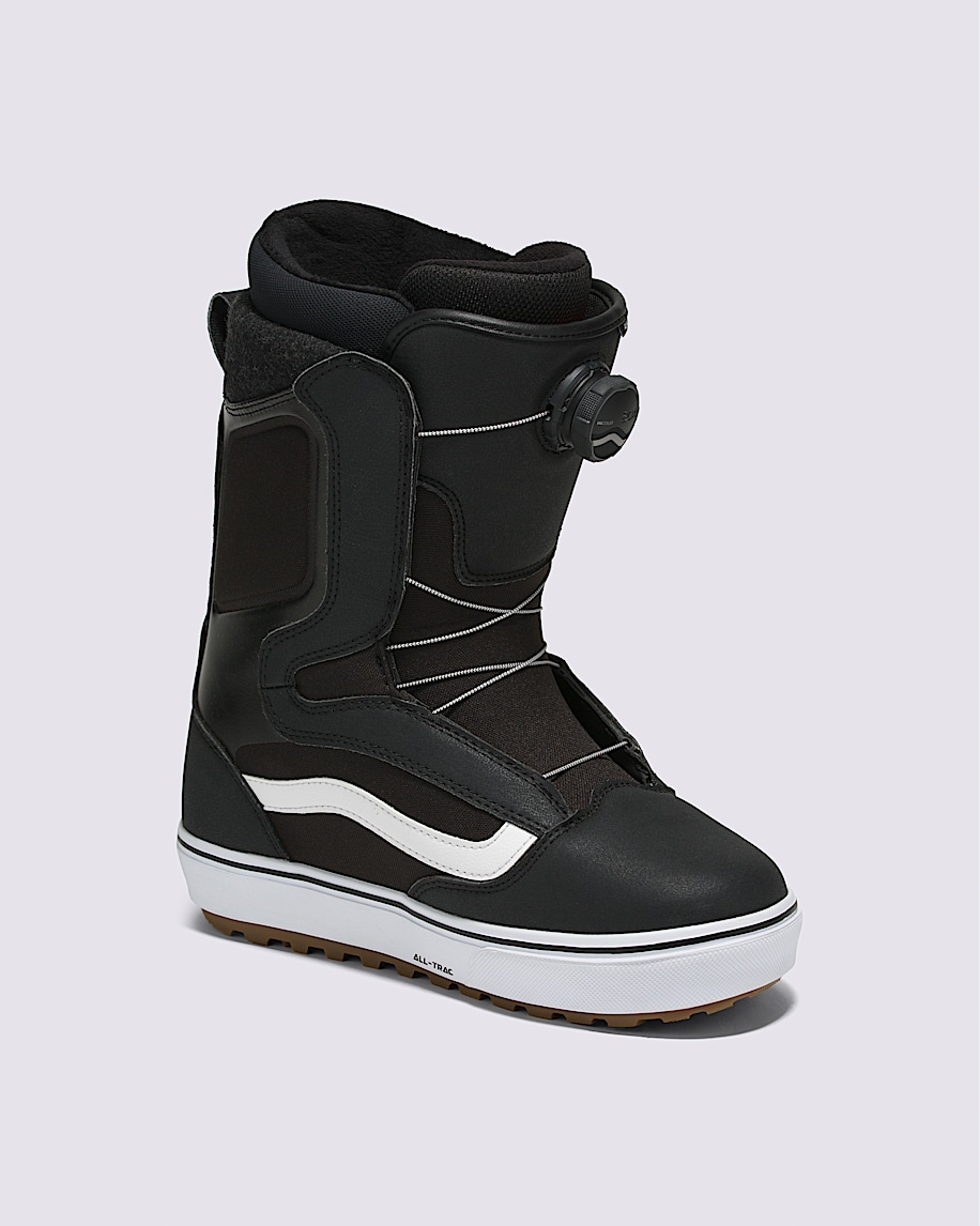Aura OG Snowboard Boot in Black | Vans