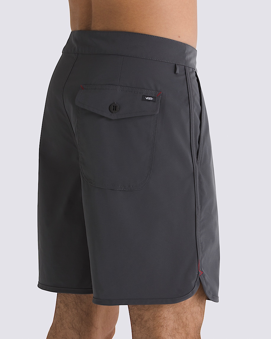 MTE Ever-Ride Scalloped Solid 18'' Boardshorts