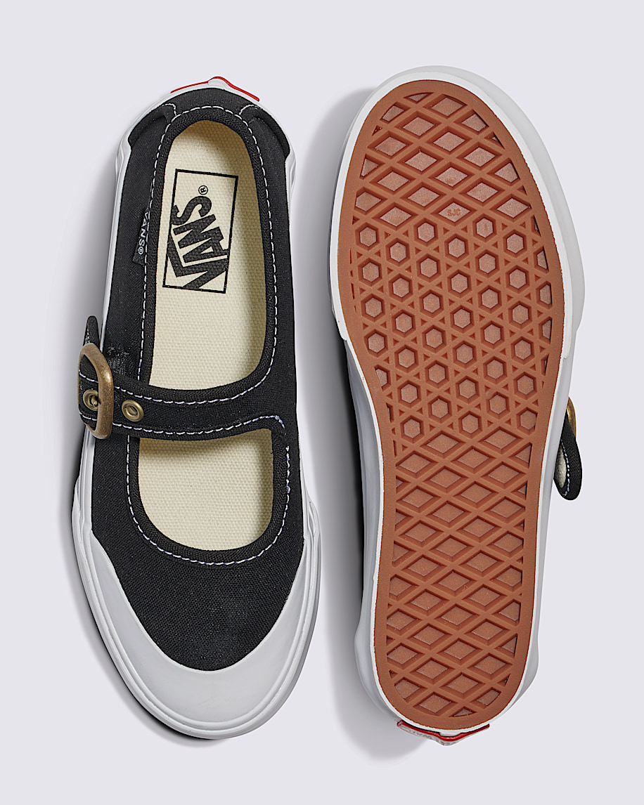 Little Kids Mary Jane Shoe in Black | Vans