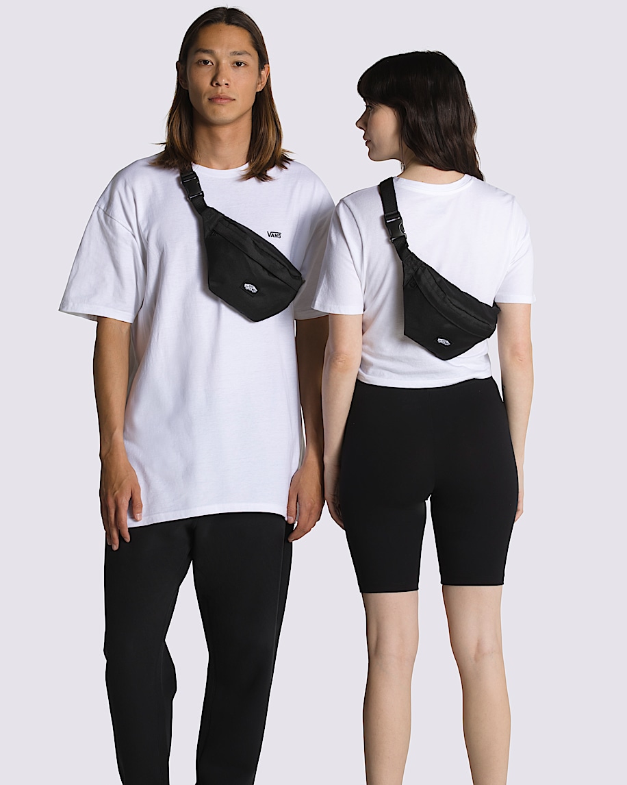 Traveler Crossbody Bag in Black | Vans