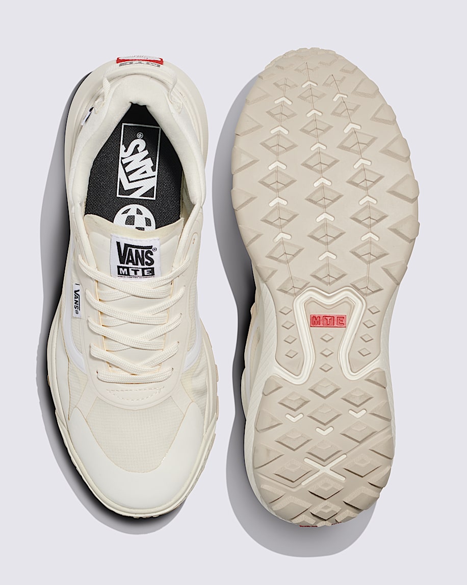 Crosspath Shoe