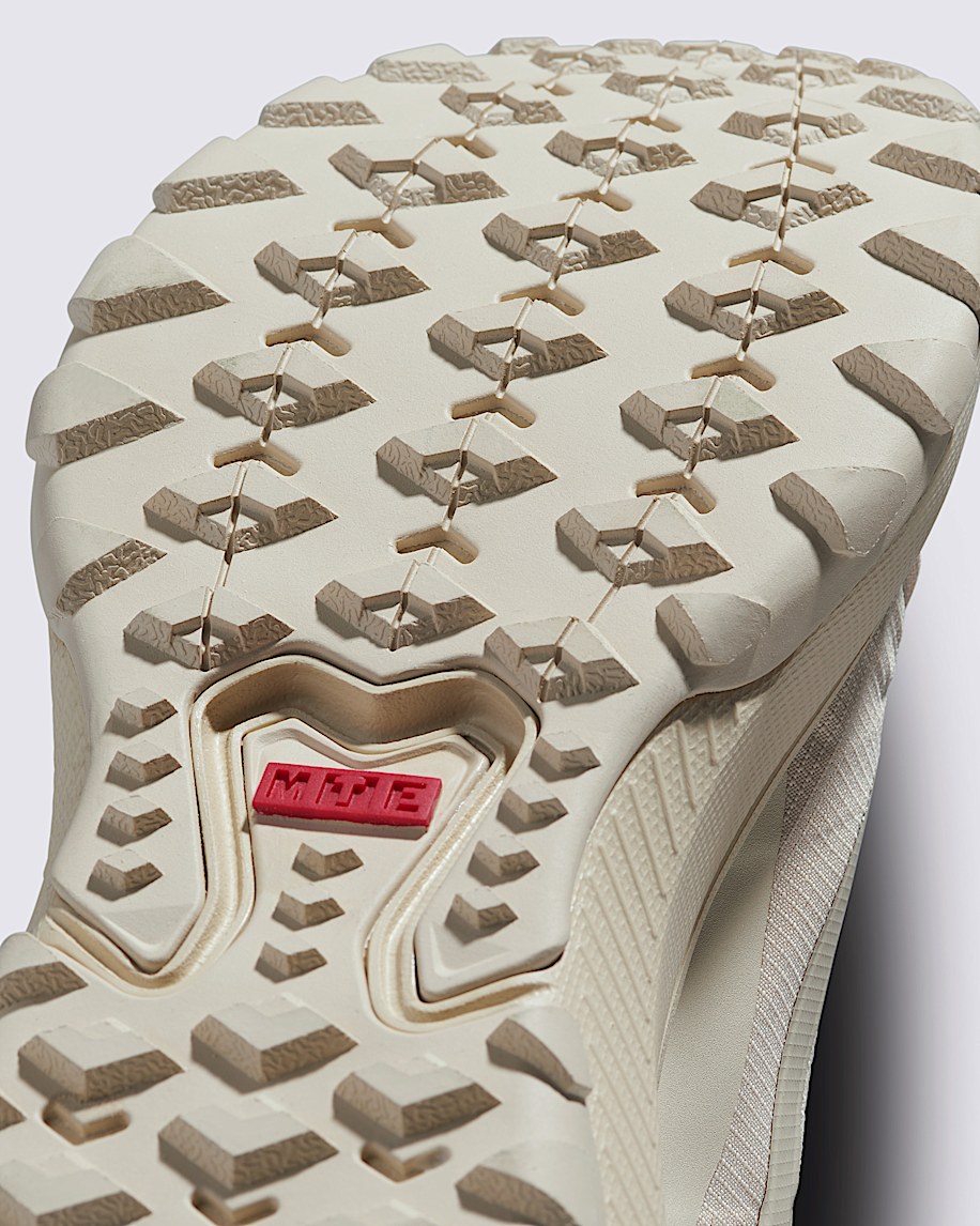 Crosspath Mid Shoe - 5