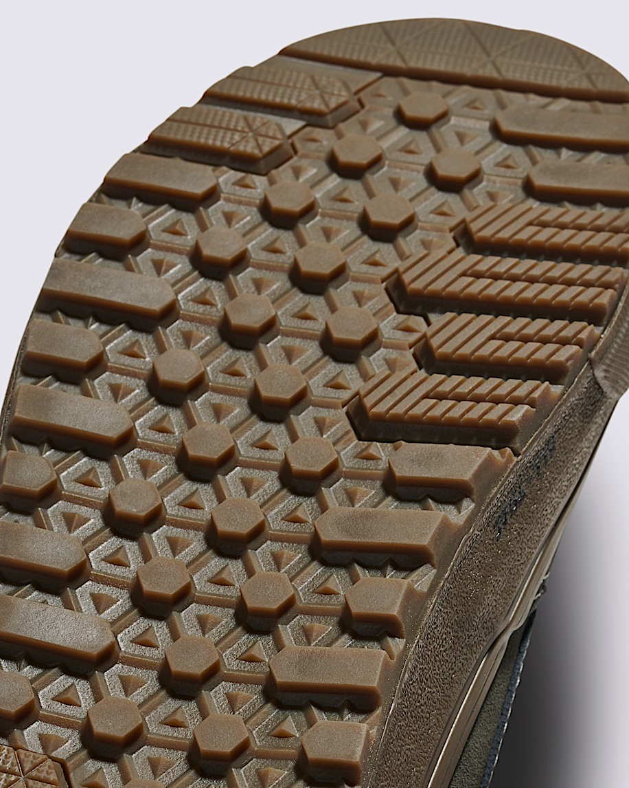Sk8-Hi Waterproof Insulated Shoe - 5