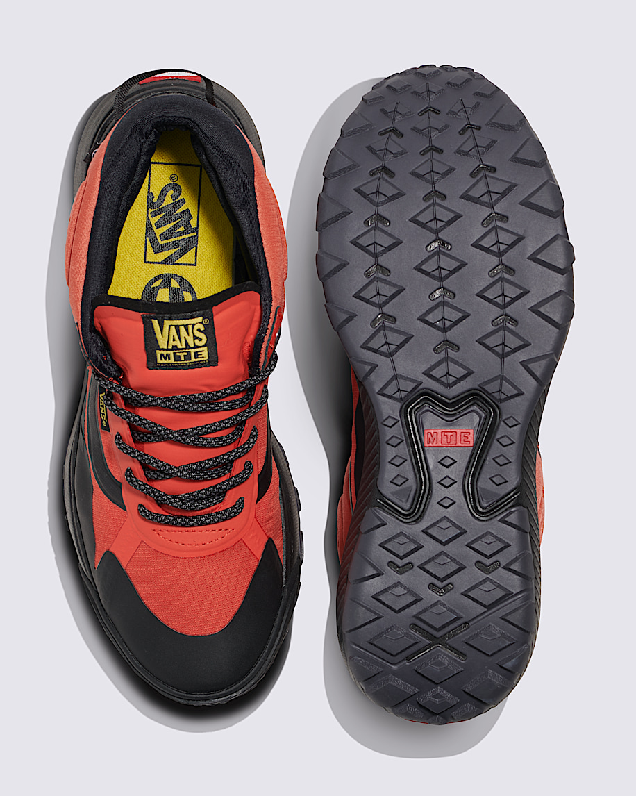 MTE Crosspath Mid Shoe in Orange | Vans