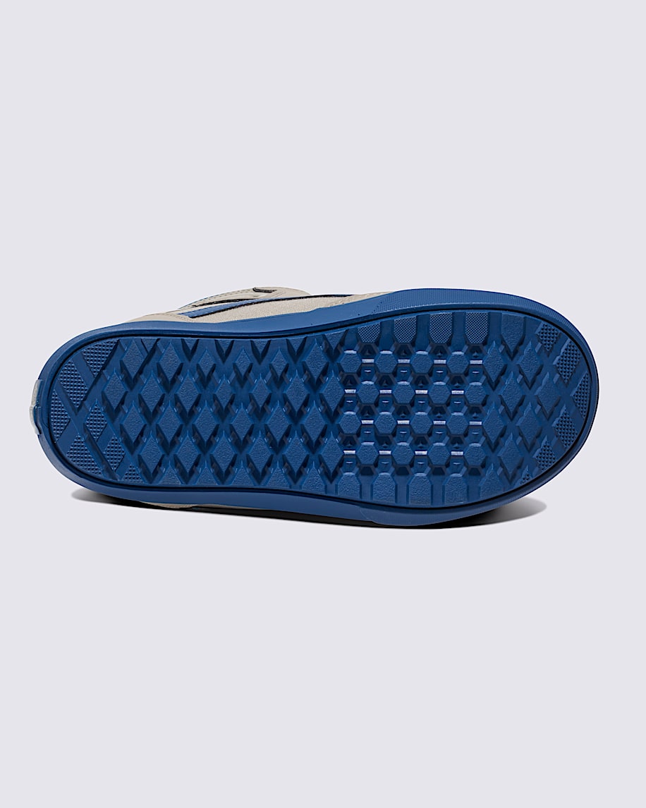 Aura OG Snowboard Boot in Grey / Blue | Vans