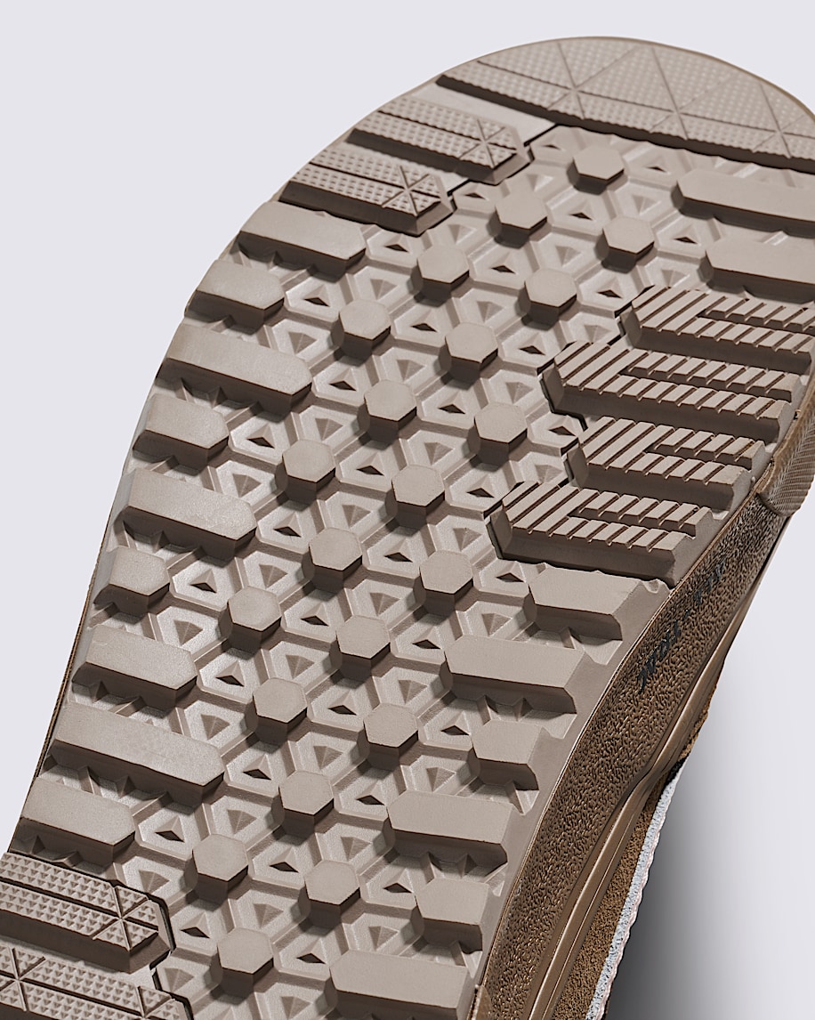 Sk8-Hi Waterproof Insulated Shoe - 5