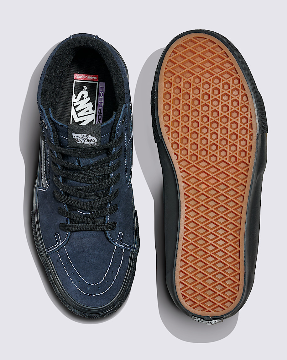 Skate Sk8-Hi Shoe - 3