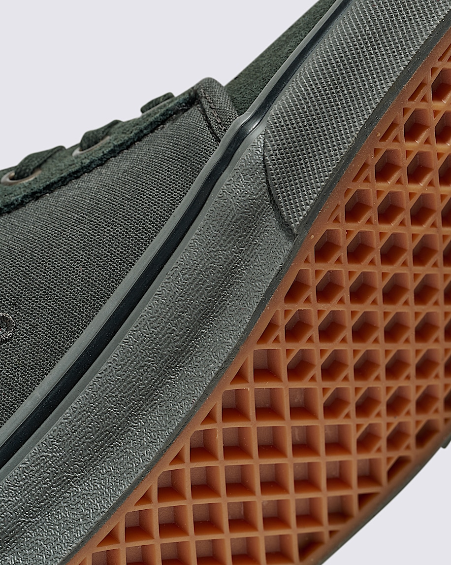 Skate Chukka Low Shoe - 6