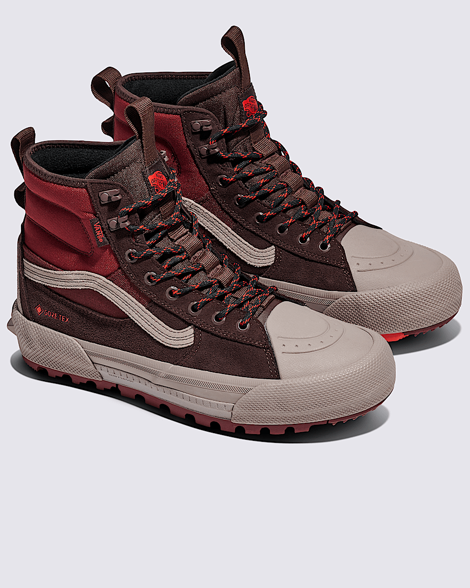 Sk8 Hi GORE TEX Insulated Shoe In Bitter Chocolate Brown Vans