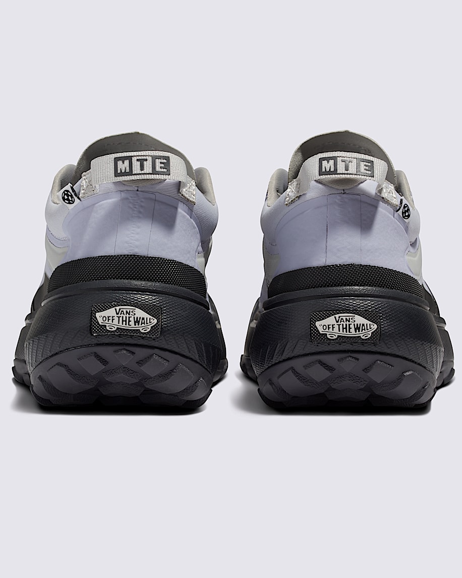 Crosspath Shoe in Dark Grey / Black | Vans