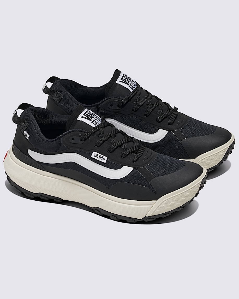 Crosspath Shoe
