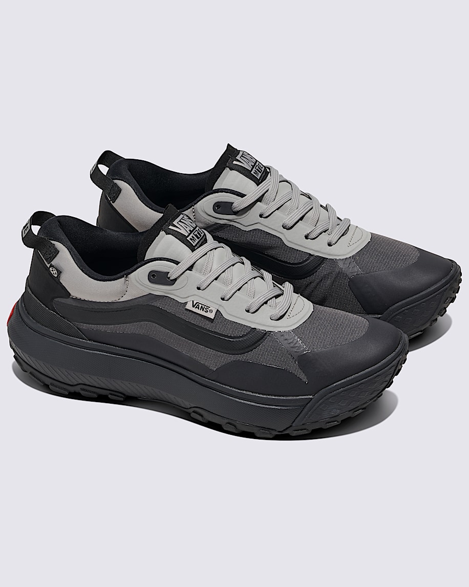 Crosspath Shoe