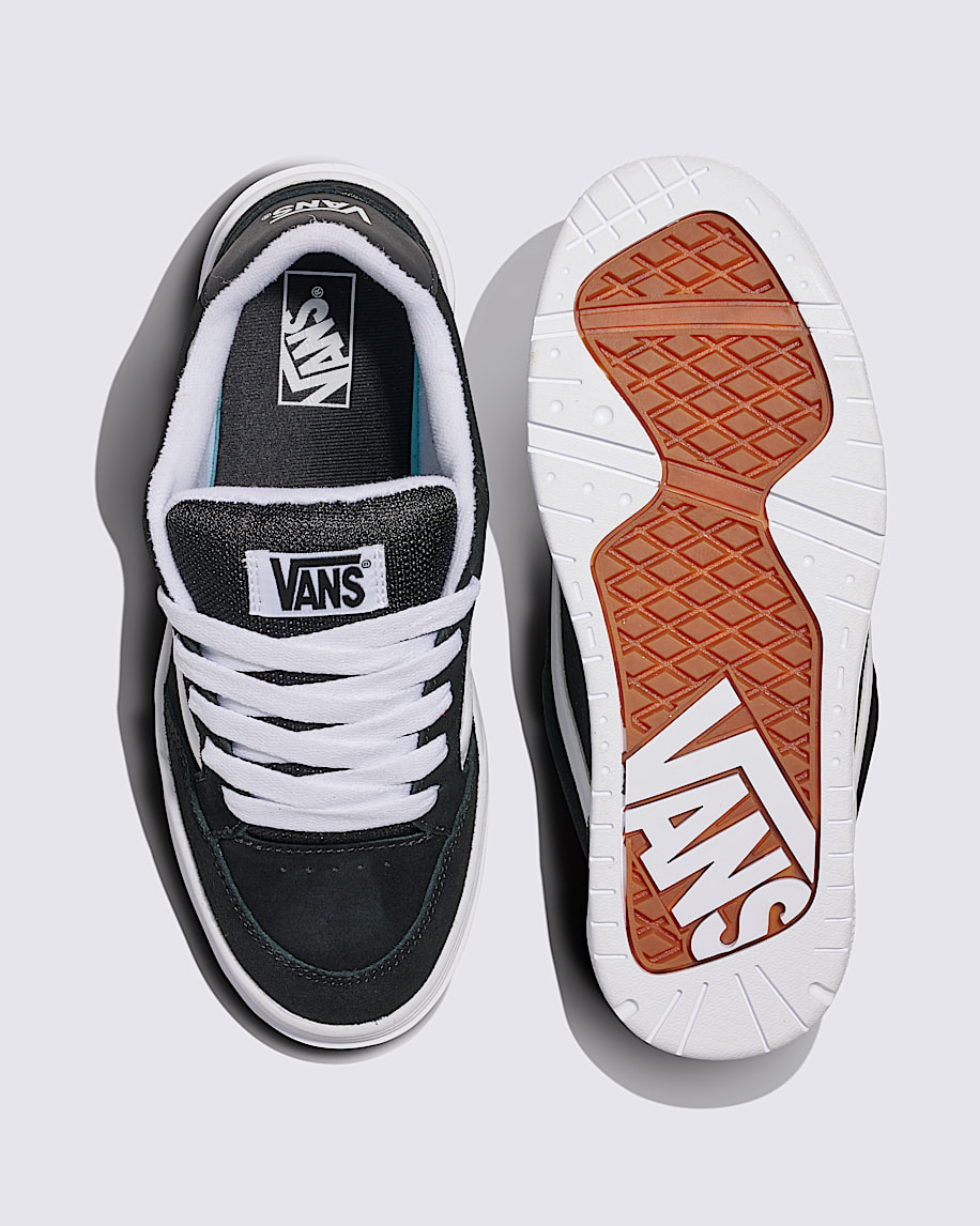 Big Kids Hylane Shoe in Black / White | Vans