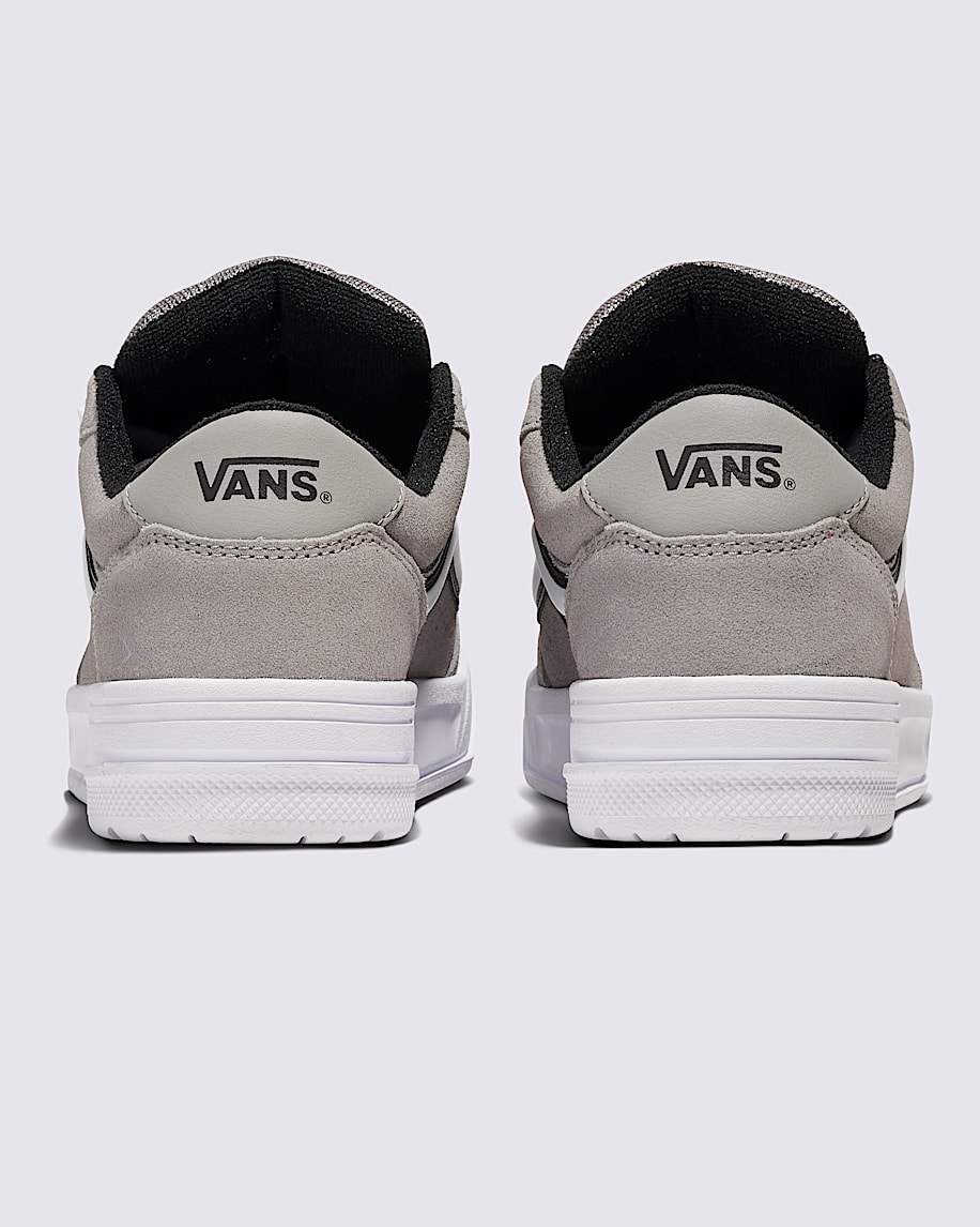 Big Kids Hylane Shoe in Black / White | Vans