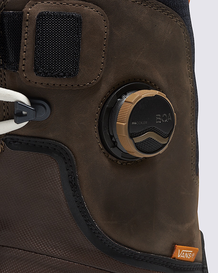 Mens Infuse Snowsurf Snowboard Boot in Brown / Black| Vans US