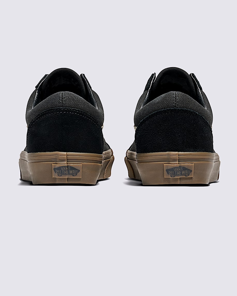 Old Skool Shoe in Black / Gum | Vans