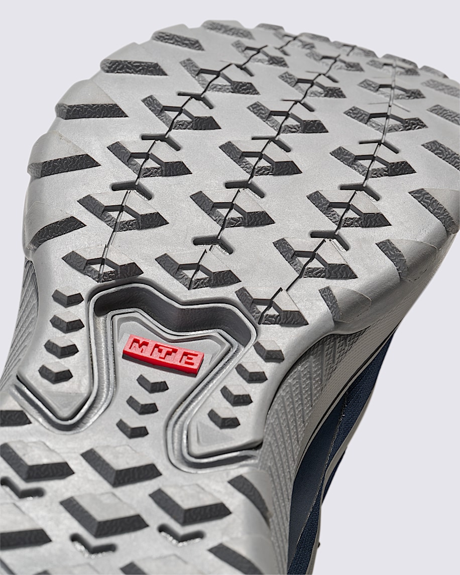 Crosspath Shoe - 5