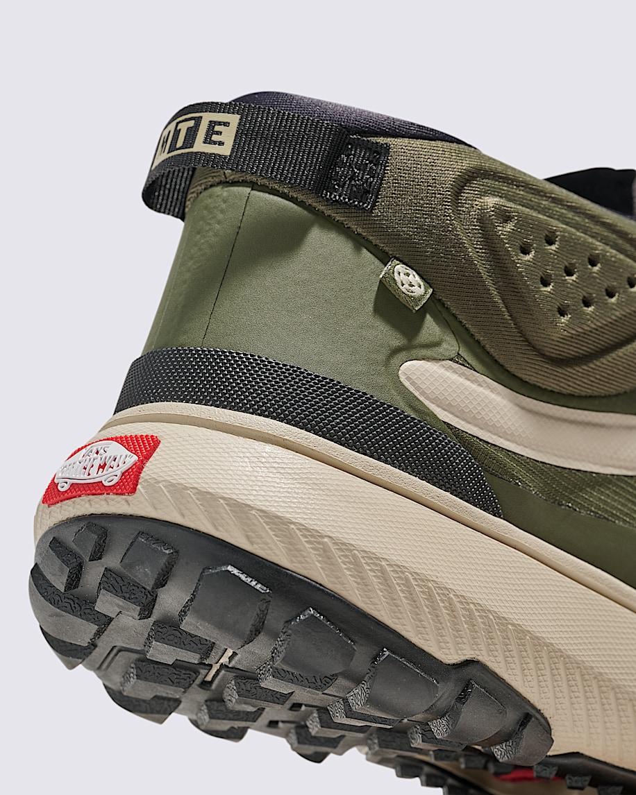 Crosspath Mid Shoe