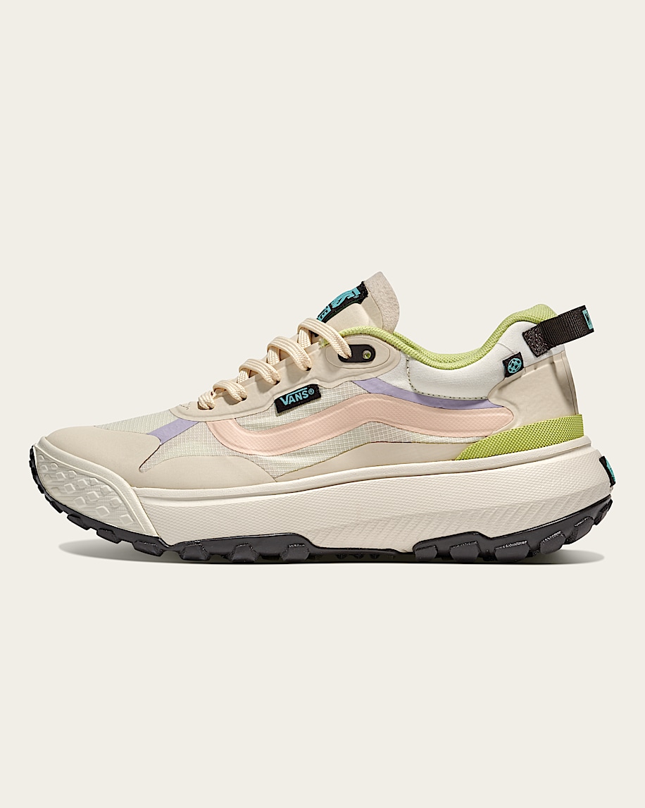 Crosspath Shoe