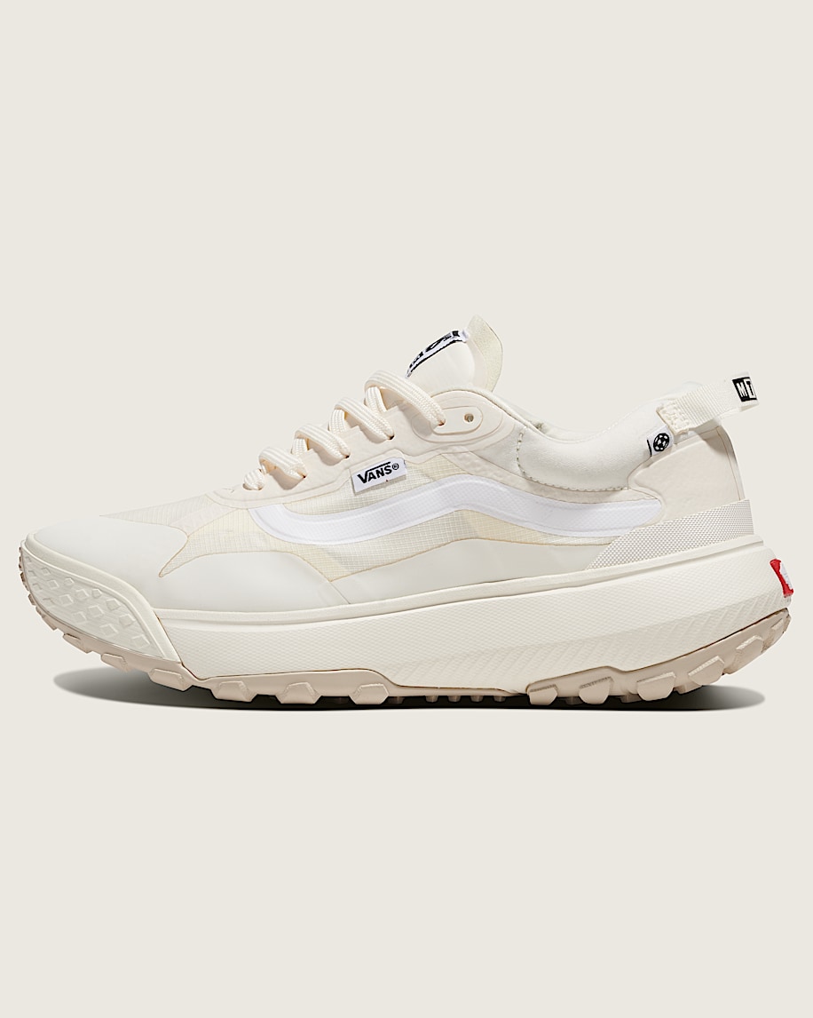 Crosspath Shoe