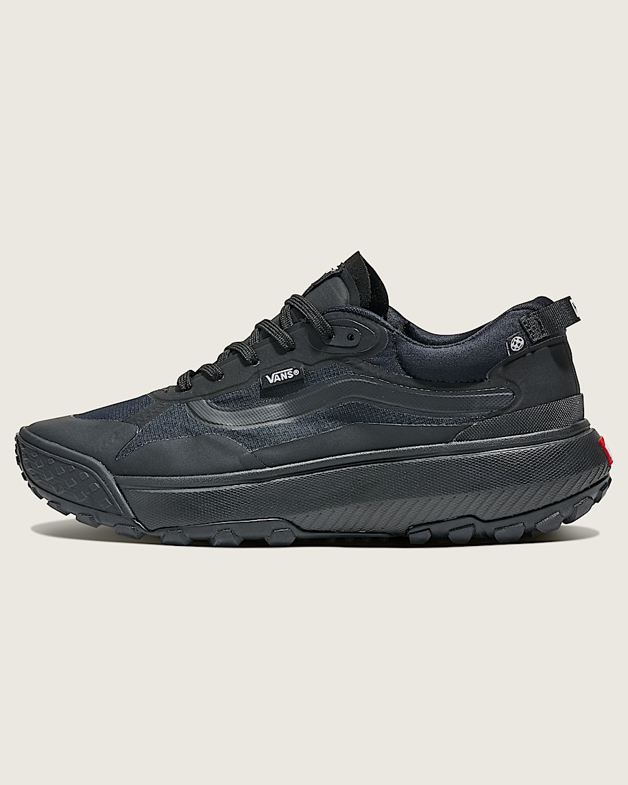 Crosspath Shoe
