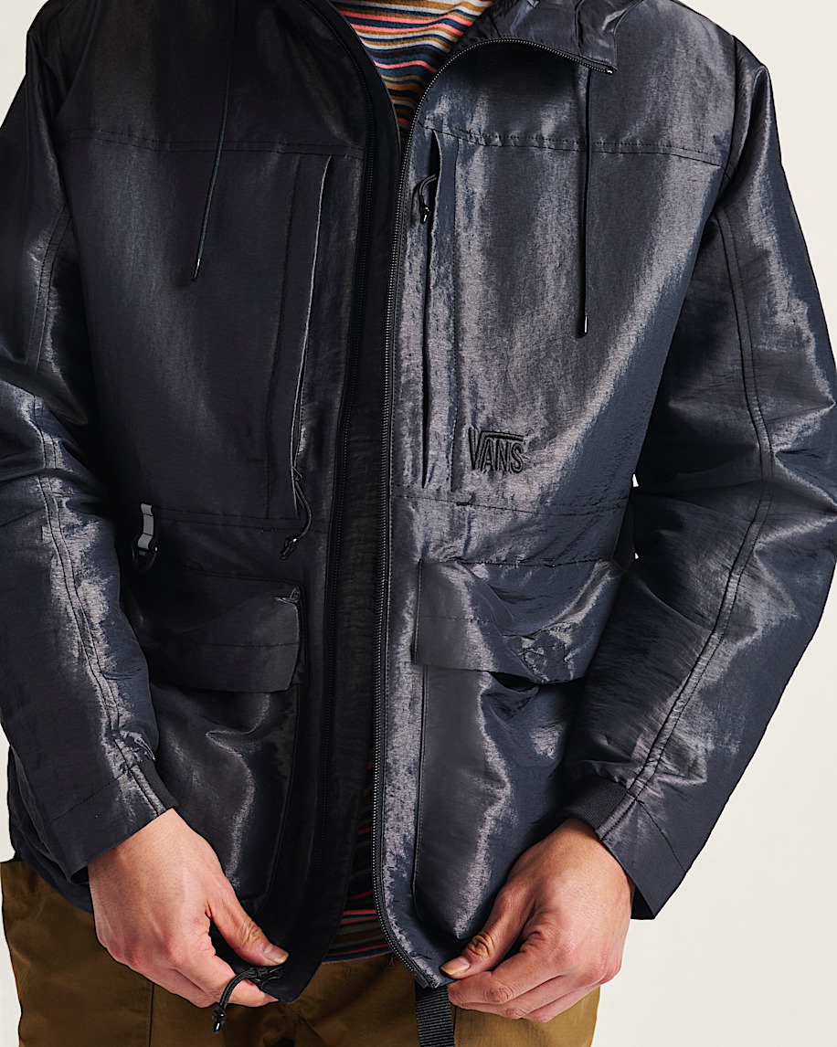MTE Spectrum Windbreaker Jacket in Black | Vans