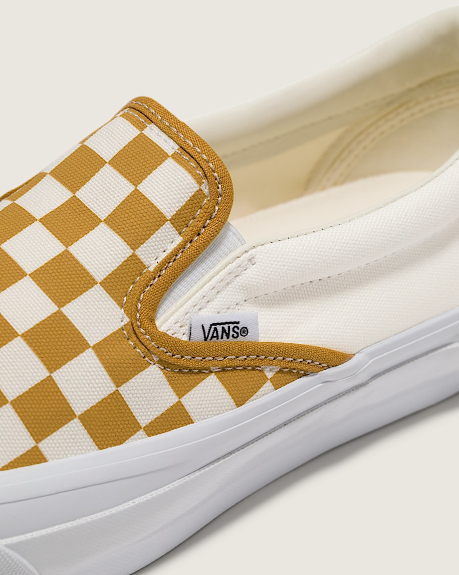 【Vans】★スリッポン★ Premium Classic Slip-On Shoe Premium Classic Slip-On Shoe in Black / White | Vans