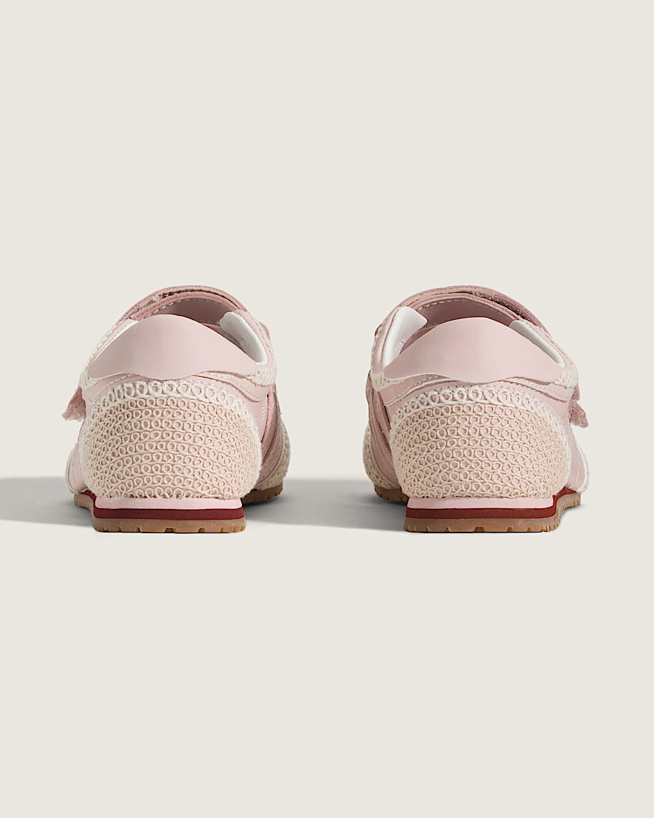 Premium Mary Jane Super LowPro Shoe - 4