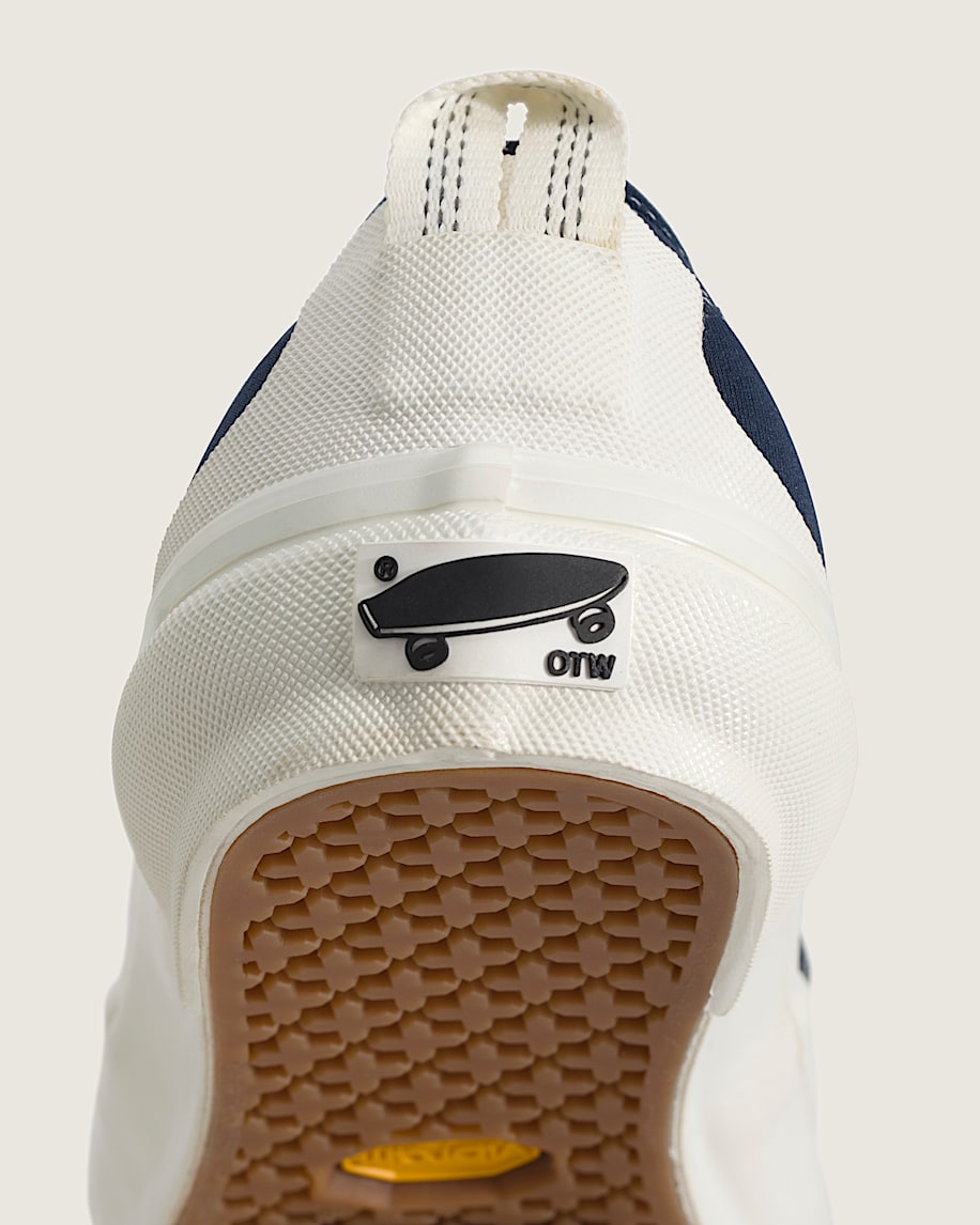 OTW Authentic 44 Zip Vibram in Dress Blues | Vans