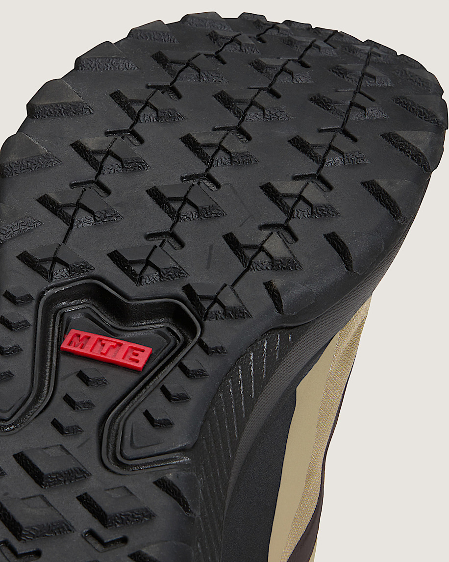 Crosspath Shoe - 6